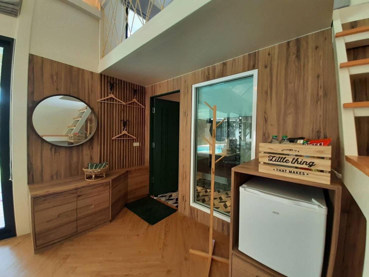 נאקון נאיוק Baan Nai Baan Nok Resort מראה חיצוני תמונה