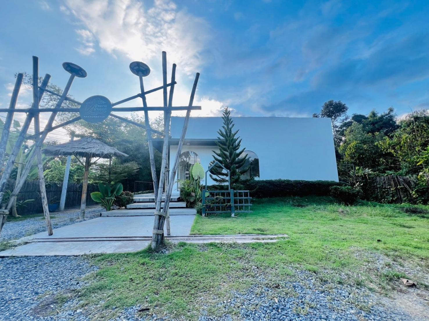 נאקון נאיוק Baan Nai Baan Nok Resort מראה חיצוני תמונה