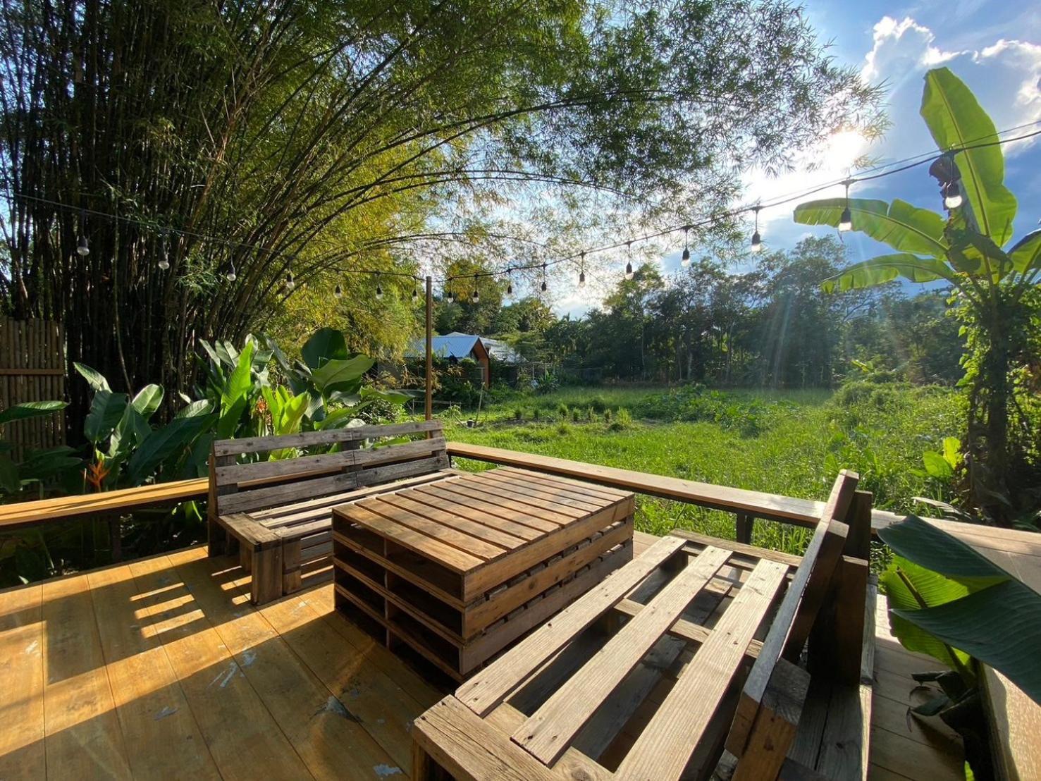 נאקון נאיוק Baan Nai Baan Nok Resort מראה חיצוני תמונה