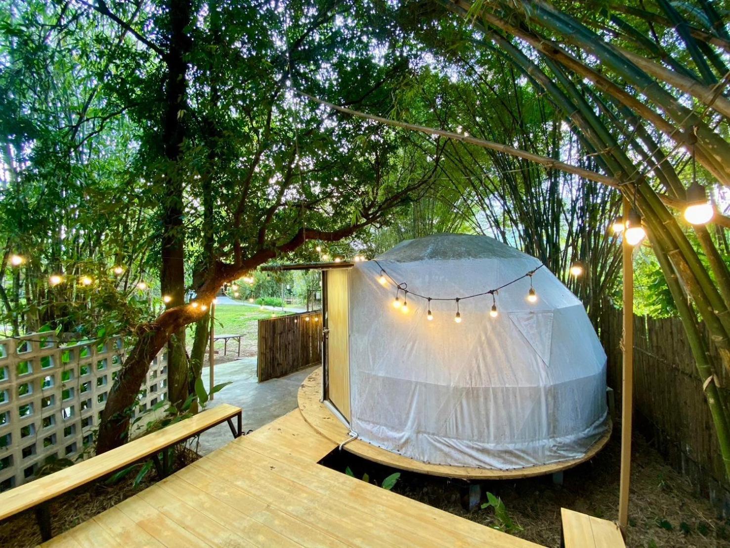נאקון נאיוק Baan Nai Baan Nok Resort מראה חיצוני תמונה