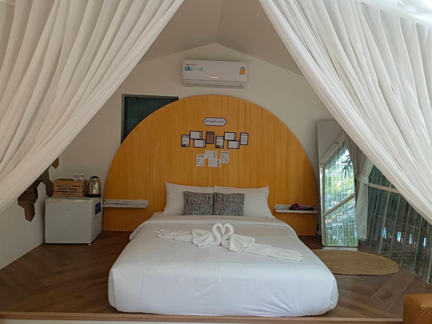 נאקון נאיוק Baan Nai Baan Nok Resort מראה חיצוני תמונה