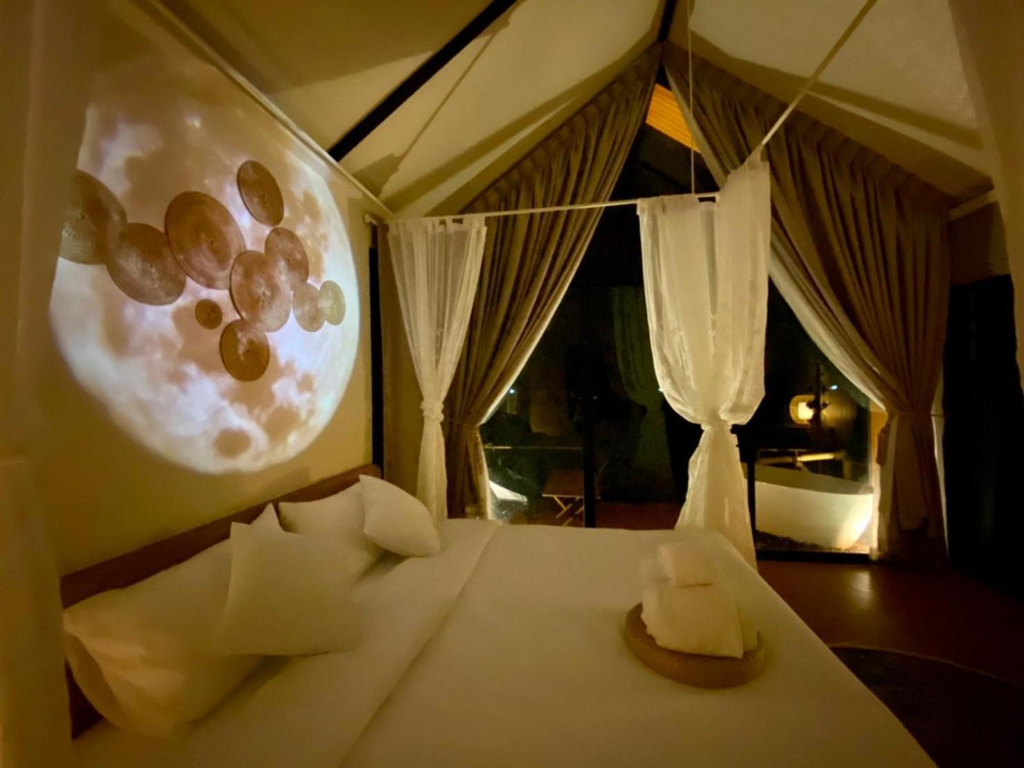 נאקון נאיוק Baan Nai Baan Nok Resort מראה חיצוני תמונה