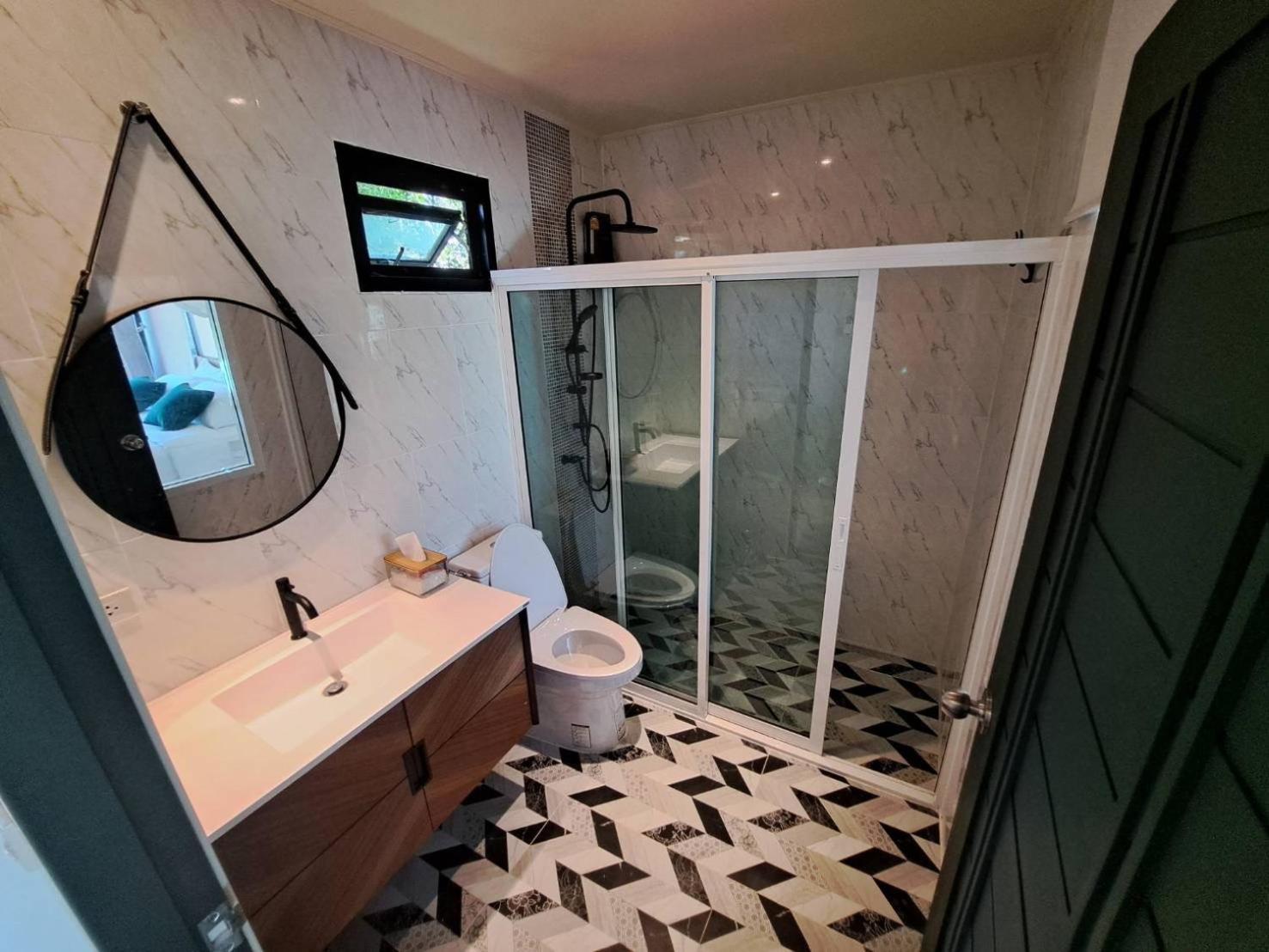 נאקון נאיוק Baan Nai Baan Nok Resort מראה חיצוני תמונה